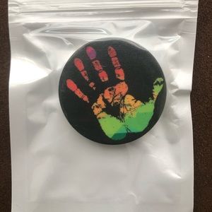 Rasta hand popsocket (NWOT)